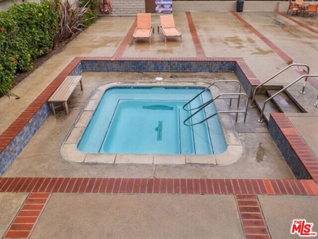4300 Via Dolce 214, Los Angeles, CA 90292