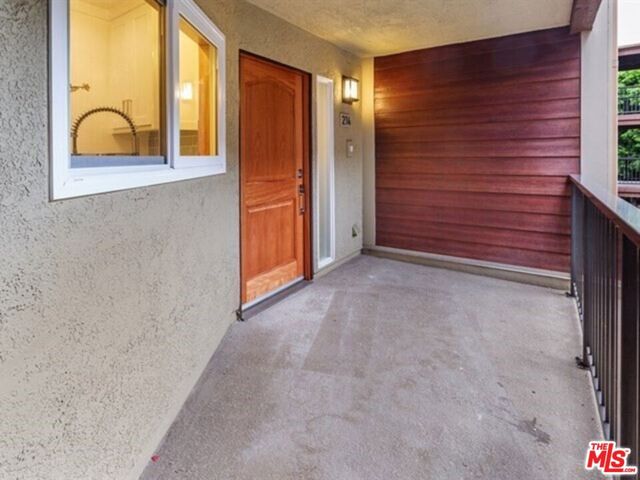 4300 Via Dolce 214, Los Angeles, CA 90292