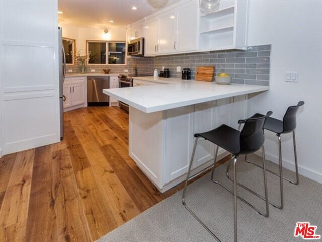 4300 Via Dolce 214, Los Angeles, CA 90292