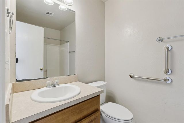 602 Welston Circle 604, Norman, OK 73071