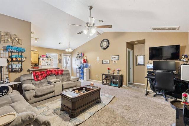 602 Welston Circle 604, Norman, OK 73071