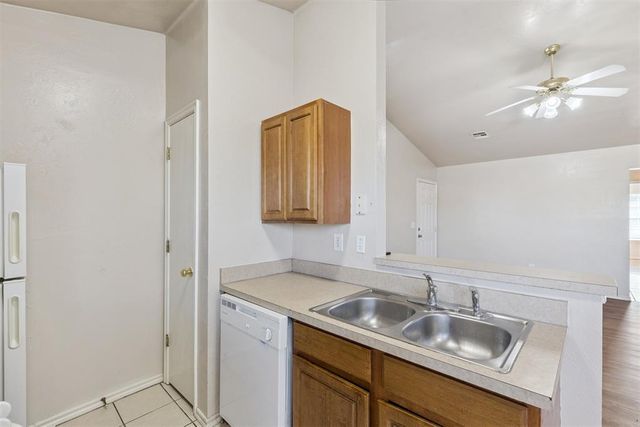 602 Welston Circle 604, Norman, OK 73071