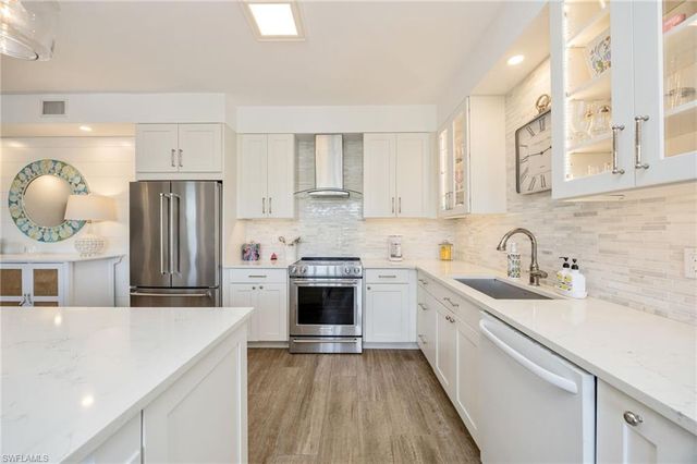 312 Bears Paw TRL, Naples, FL 34105