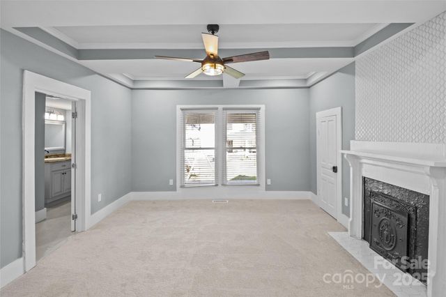 220 W Bell Street, Statesville, NC 28677