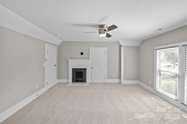 220 W Bell Street, Statesville, NC 28677
