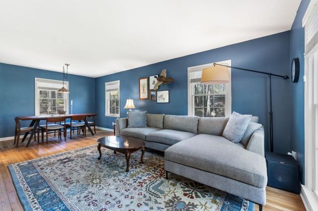 6482 Whispering Trail NE, Sandy Springs, GA 30328