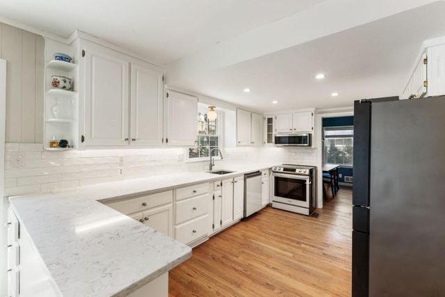 6482 Whispering Trail NE, Sandy Springs, GA 30328