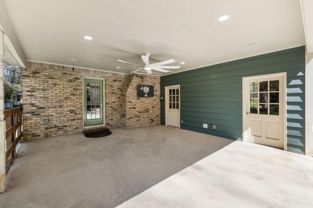 6482 Whispering Trail NE, Sandy Springs, GA 30328