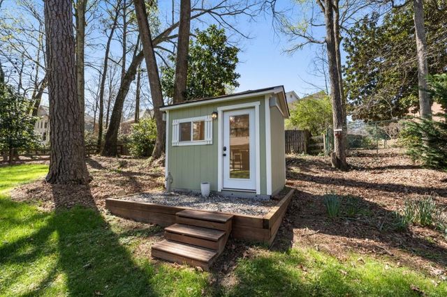 6482 Whispering Trail NE, Sandy Springs, GA 30328