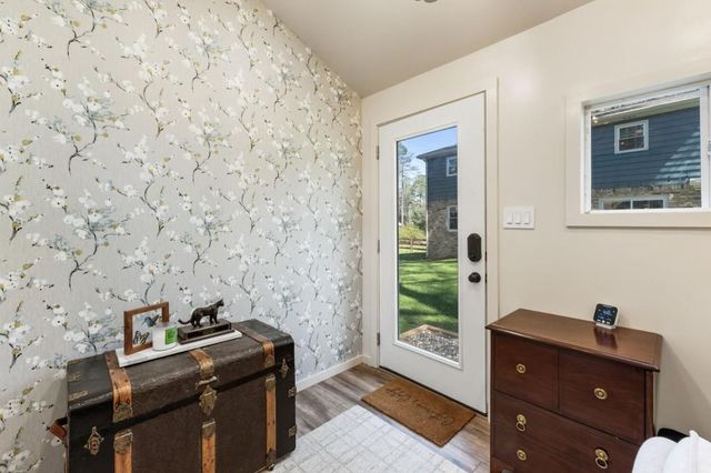 6482 Whispering Trail NE, Sandy Springs, GA 30328