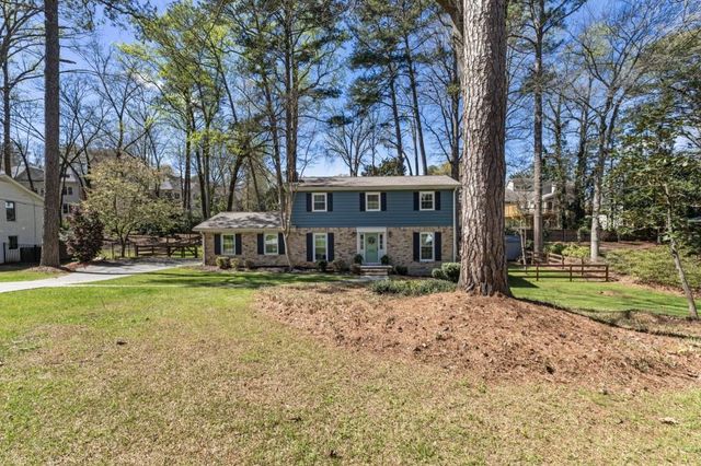 6482 Whispering Trail NE, Sandy Springs, GA 30328