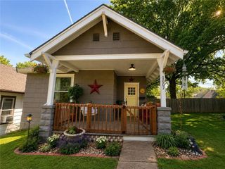 1007 Grand Avenue, Leavenworth, KS 66048