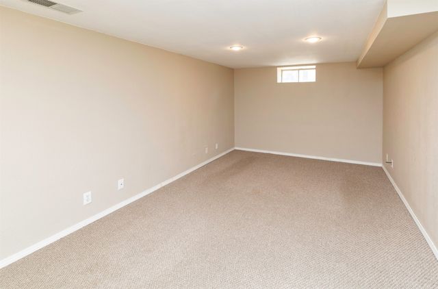 1808 60th Street, Des Moines, IA 50322