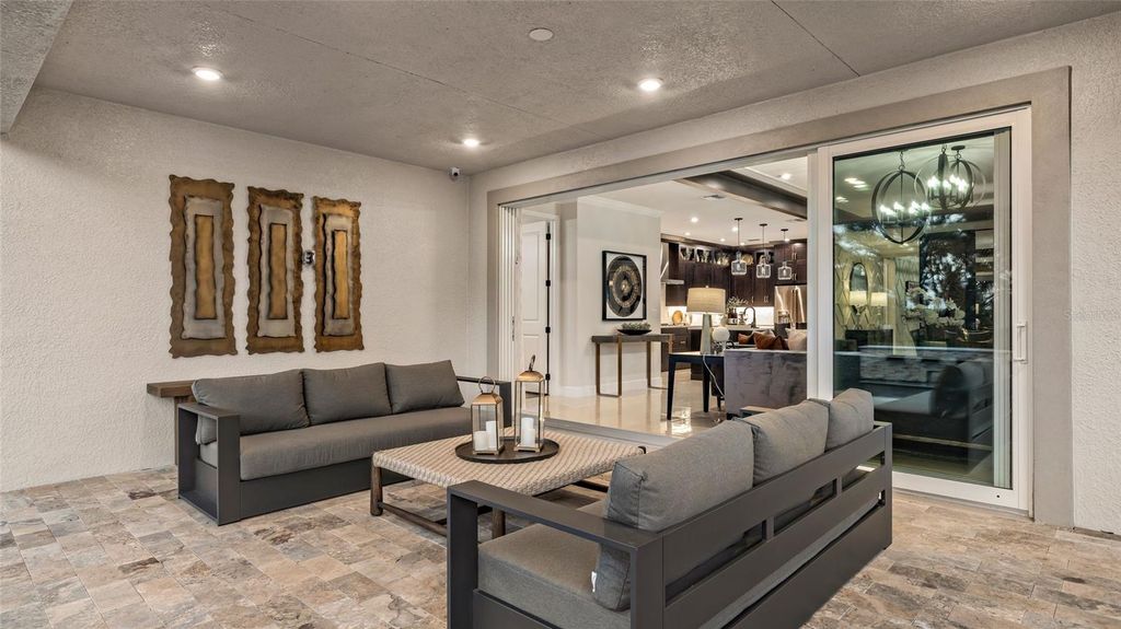 Image 17 of property listing at 575 HAMMOCK OAKS BOULEVARD, Lady Lake, FL 32159