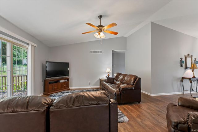 25603 Rolling Hills Drive, South Bend, IN 46628