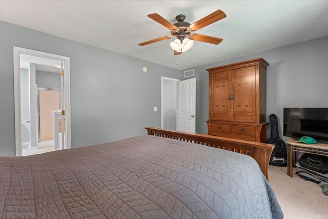 25603 Rolling Hills Drive, South Bend, IN 46628