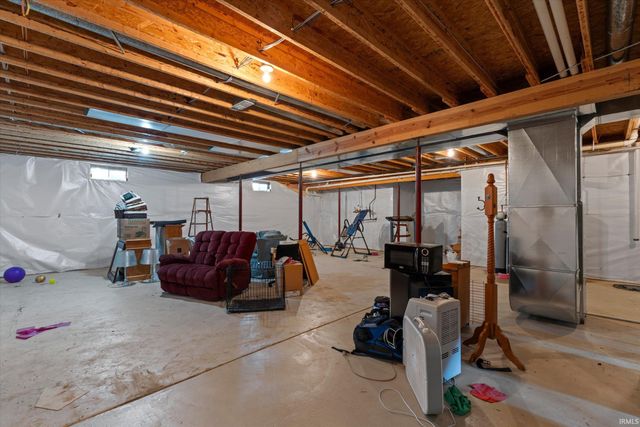 25603 Rolling Hills Drive, South Bend, IN 46628