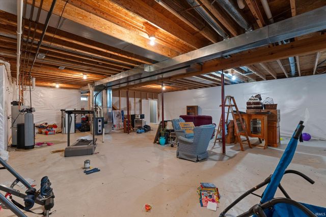 25603 Rolling Hills Drive, South Bend, IN 46628