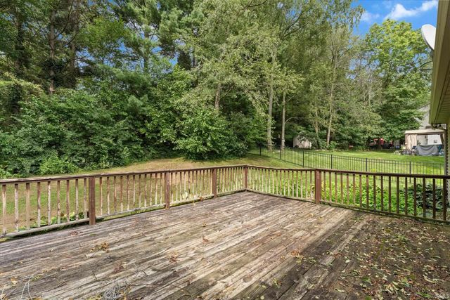 25603 Rolling Hills Drive, South Bend, IN 46628