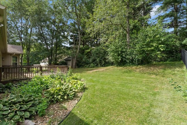 25603 Rolling Hills Drive, South Bend, IN 46628