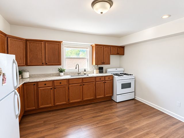 1561 E 93rd Street 2, Chicago, IL 60619