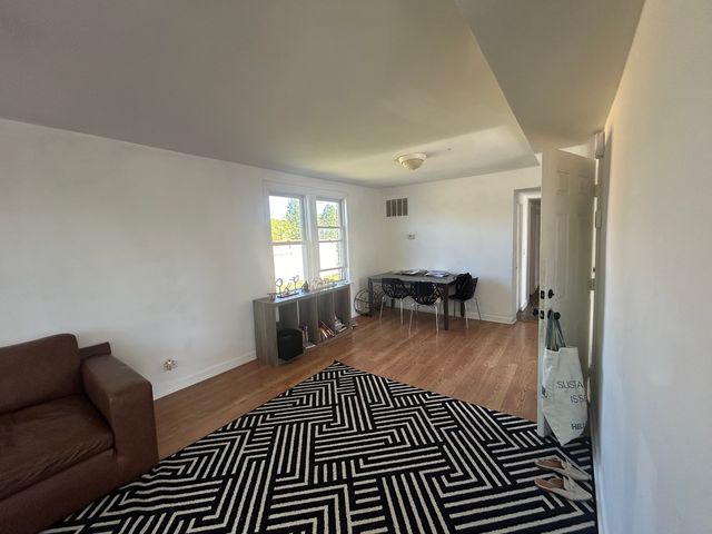 1561 E 93rd Street 2, Chicago, IL 60619