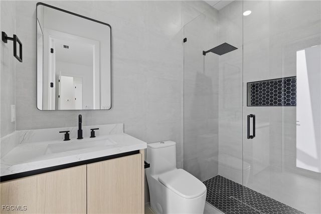 3408 NE 21st PL, Cape Coral, FL 33909