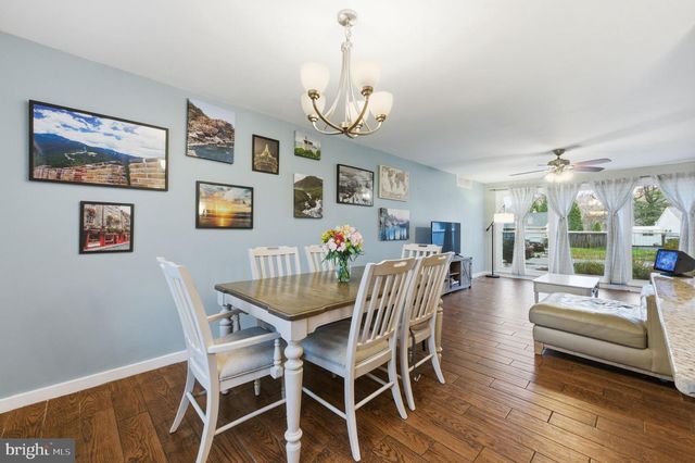 1111 N HILTON RD, Wilmington, DE 19803