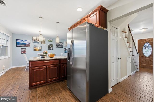 1111 N HILTON RD, Wilmington, DE 19803