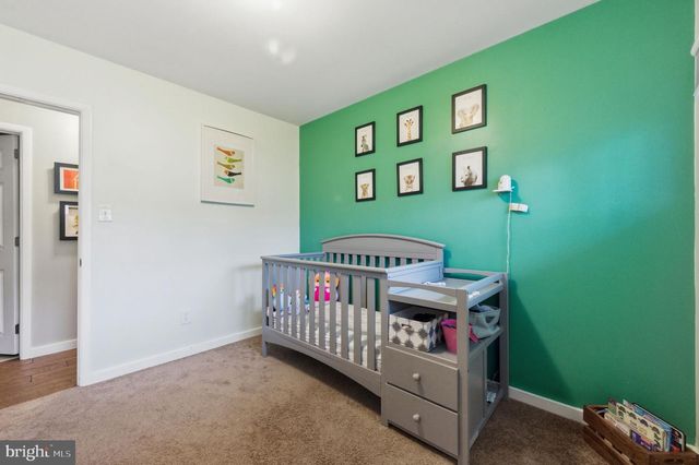 1111 N HILTON RD, Wilmington, DE 19803