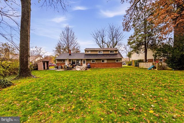 1111 N HILTON RD, Wilmington, DE 19803