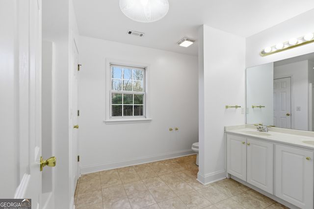 241 Tommy Irvin Road, Mount Airy, GA 30563