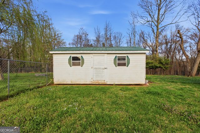 241 Tommy Irvin Road, Mount Airy, GA 30563