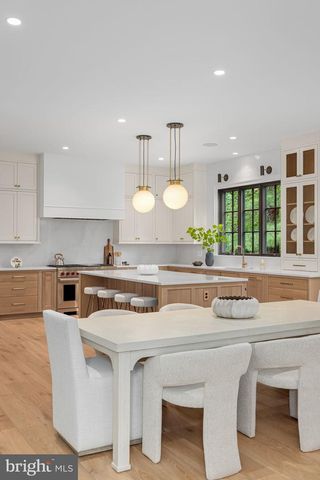 2107 ELLIOTT AVE, Mclean, VA 22101
