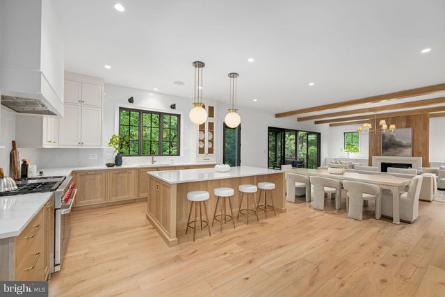 2107 ELLIOTT AVE, Mclean, VA 22101