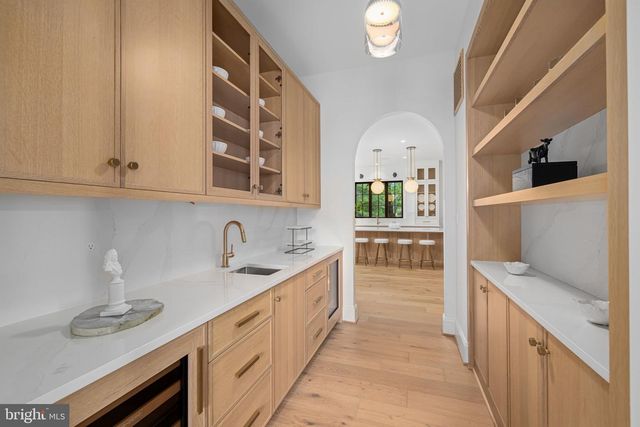 2107 ELLIOTT AVE, Mclean, VA 22101