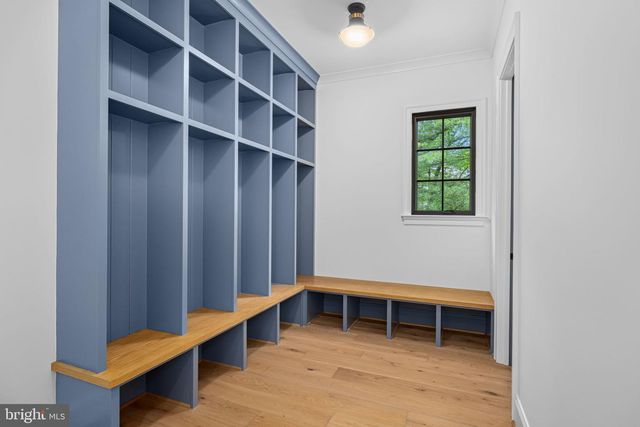 2107 ELLIOTT AVE, Mclean, VA 22101