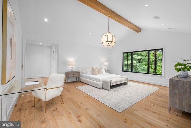 2107 ELLIOTT AVE, Mclean, VA 22101