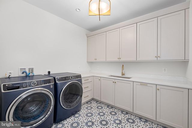 2107 ELLIOTT AVE, Mclean, VA 22101