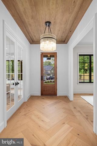 2107 ELLIOTT AVE, Mclean, VA 22101