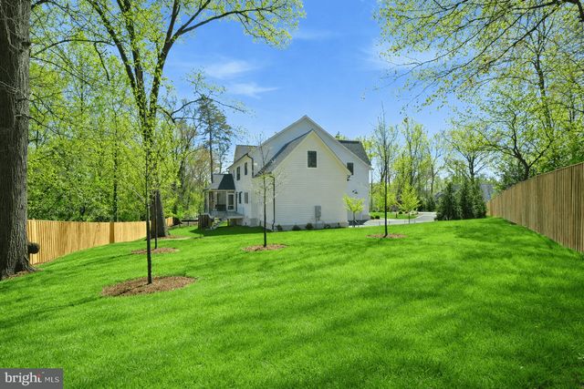 2107 ELLIOTT AVE, Mclean, VA 22101