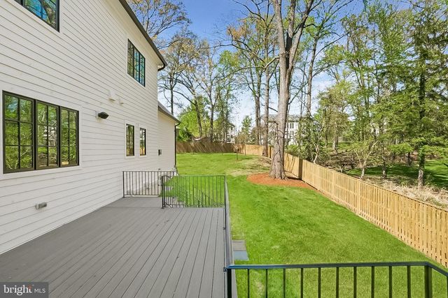 2107 ELLIOTT AVE, Mclean, VA 22101