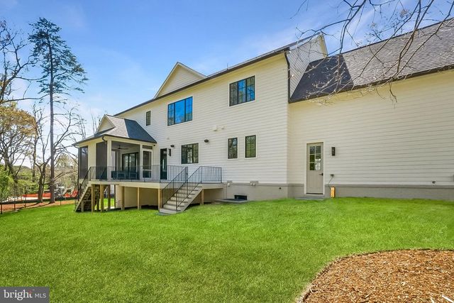 2107 ELLIOTT AVE, Mclean, VA 22101