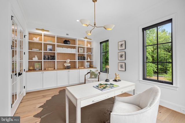 2107 ELLIOTT AVE, Mclean, VA 22101