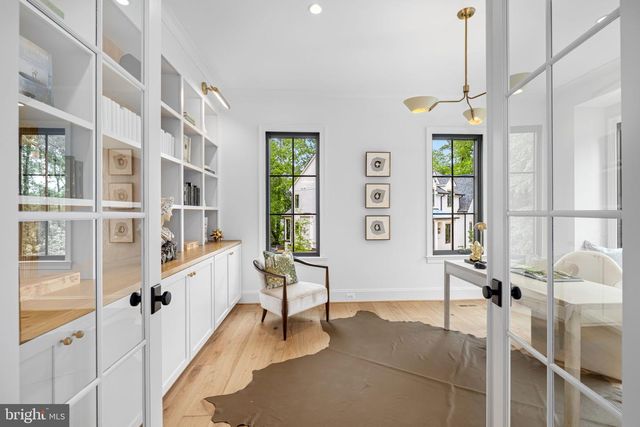 2107 ELLIOTT AVE, Mclean, VA 22101