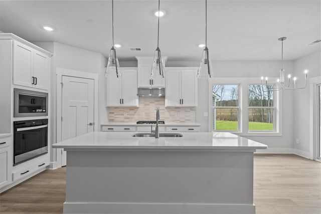 326 ALLINGHAM Road, Pendleton, SC 29670