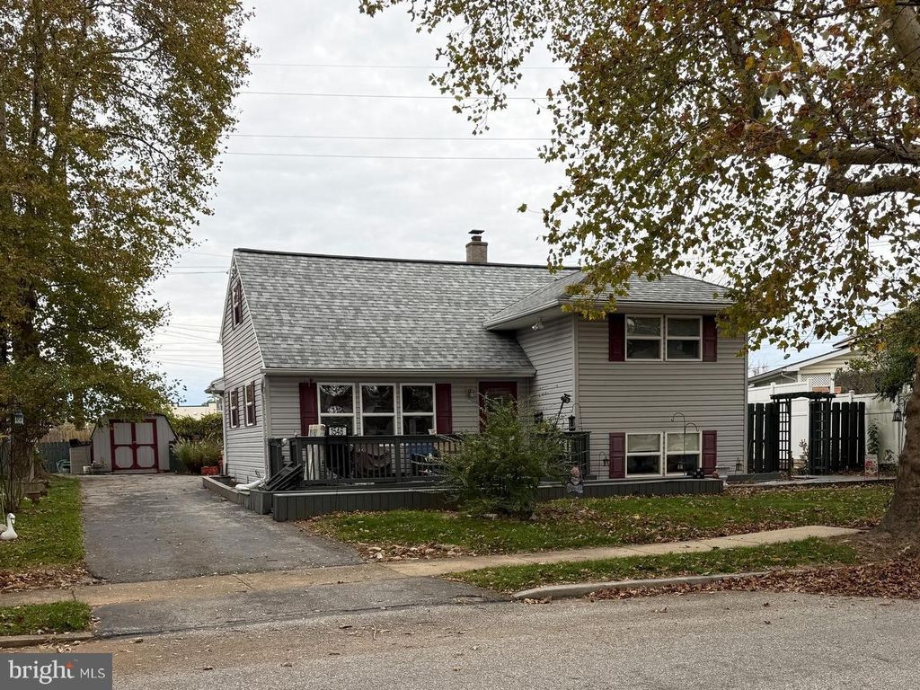 1546 FIRESIDE RD, York, PA 17404