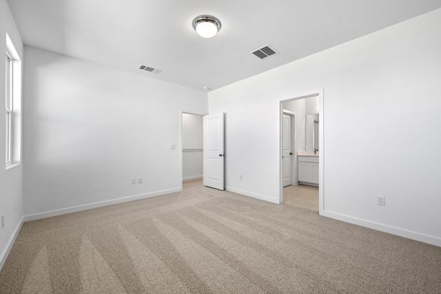 497 Orleanian DR B, Buda, TX 78610