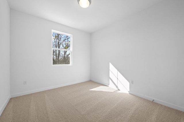 497 Orleanian DR B, Buda, TX 78610