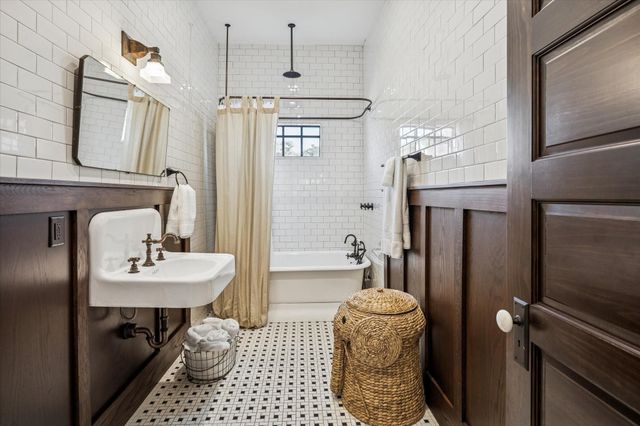 512 Archer Street, Houston, TX 77009